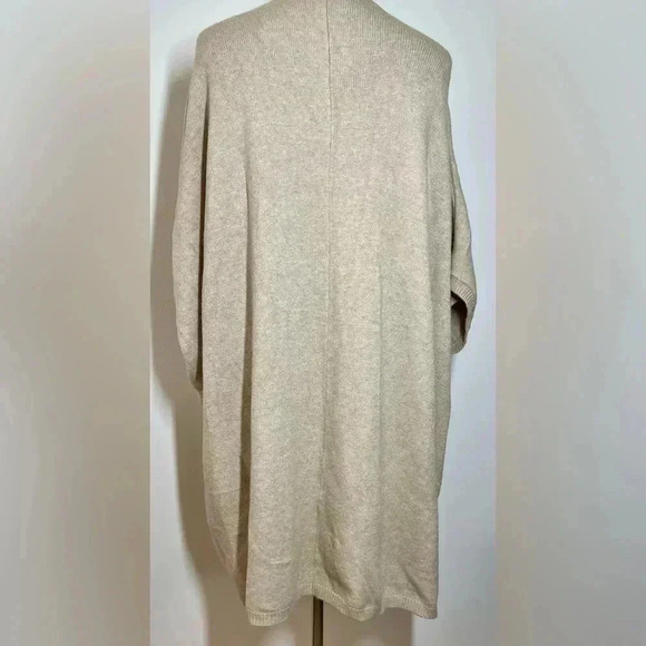 Chenille Sweater Jacket | Short Sleeve | Ribbed Hem & Cuffs | One Size - Picture 6 of 7